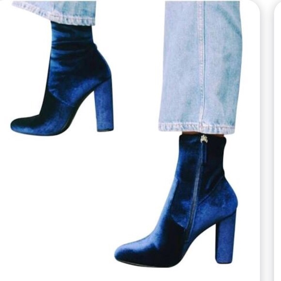 Steve Madden Shoes - 💎BLUE VELVET SOCK BOOTS💎
